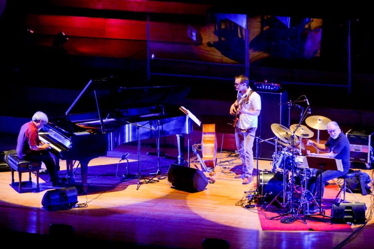 Concert archive — image 11